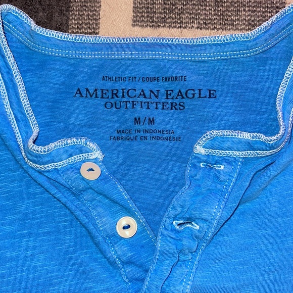AEO 1/4 button Tee - Picture 3 of 4